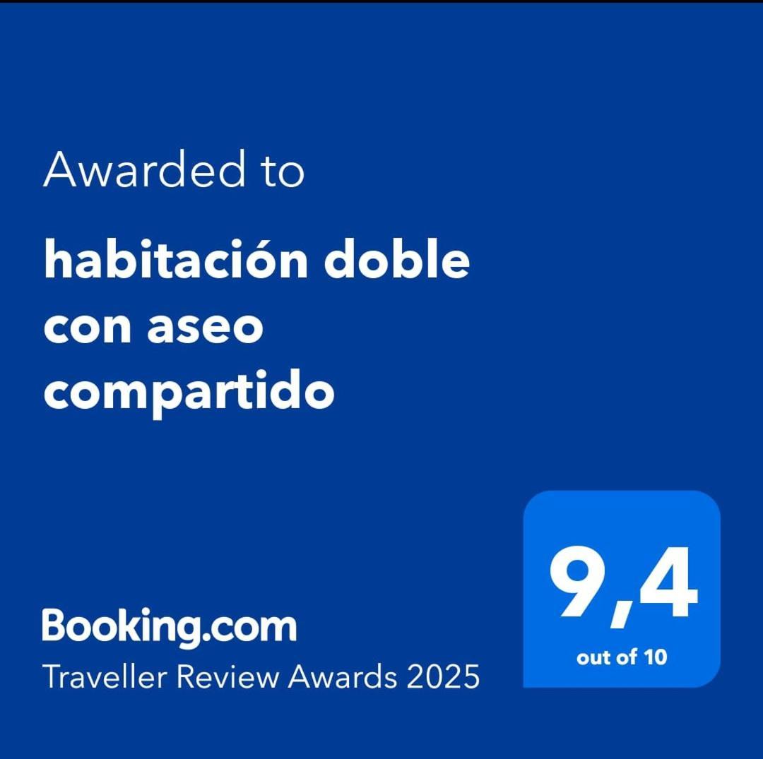 Habitacion Doble Con Aseo Compartido Coria Del Rio Exterior photo